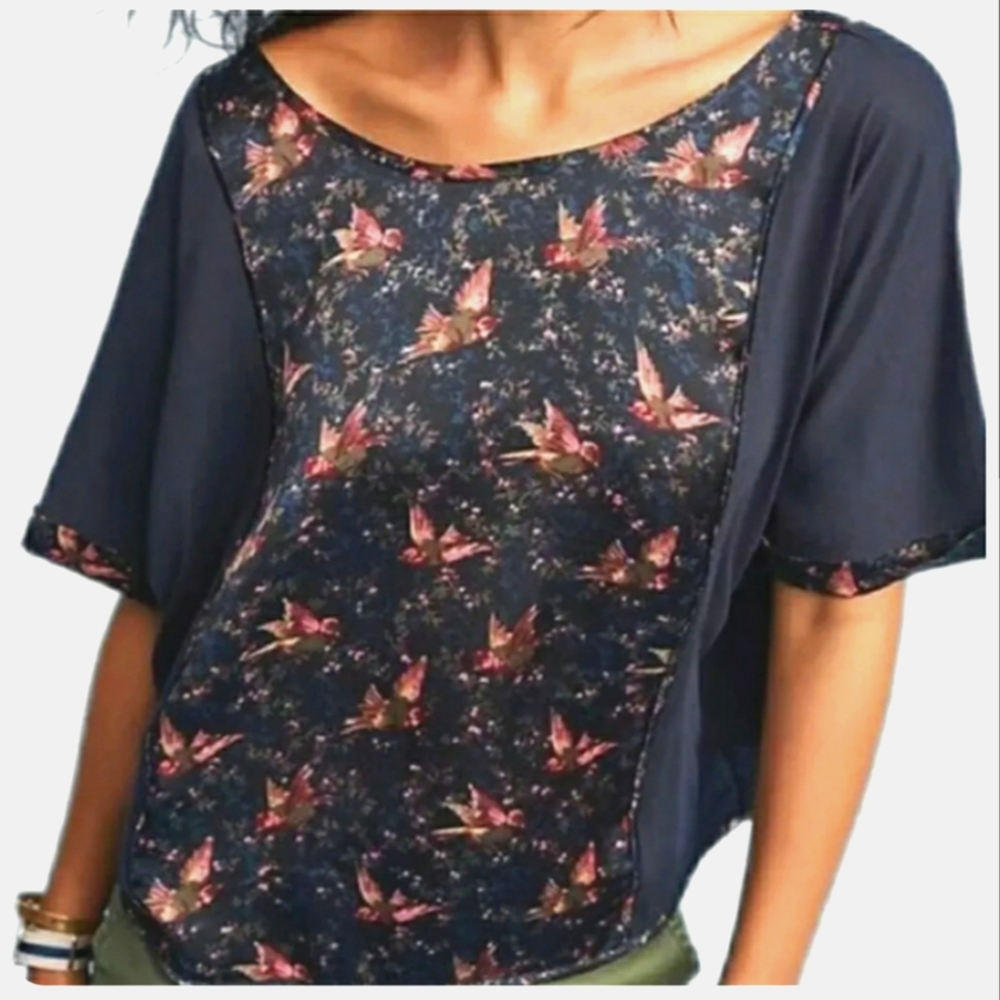 Anthropologie Tiny Reeves Bird print top